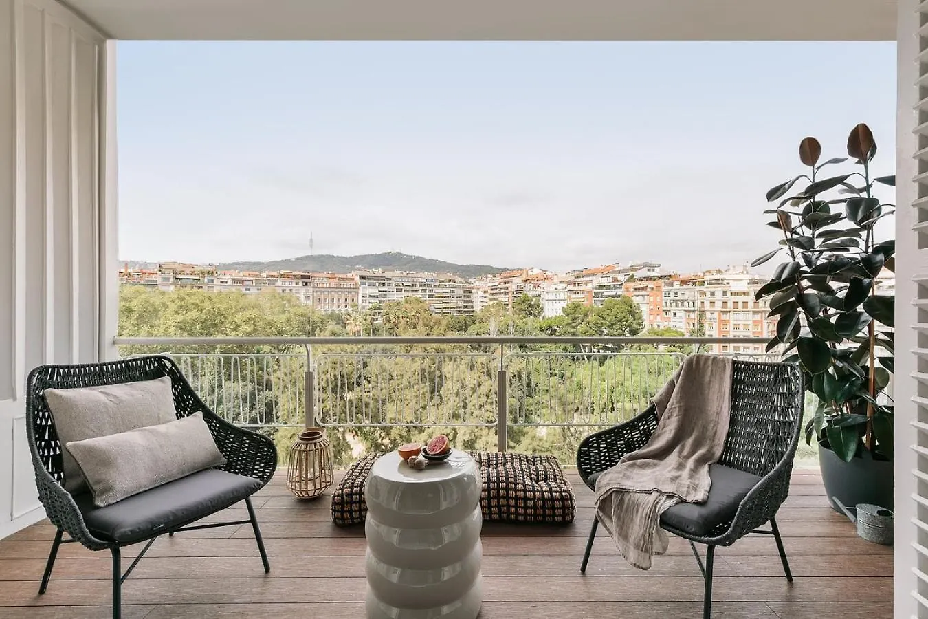 Rama - 3 Bedrooms And Terrace In Sant Gervasi Barcelona