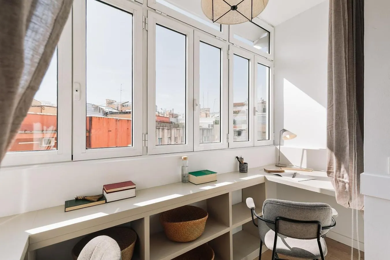 Rama - 3 Bedrooms And Terrace In Sant Gervasi Barcelona